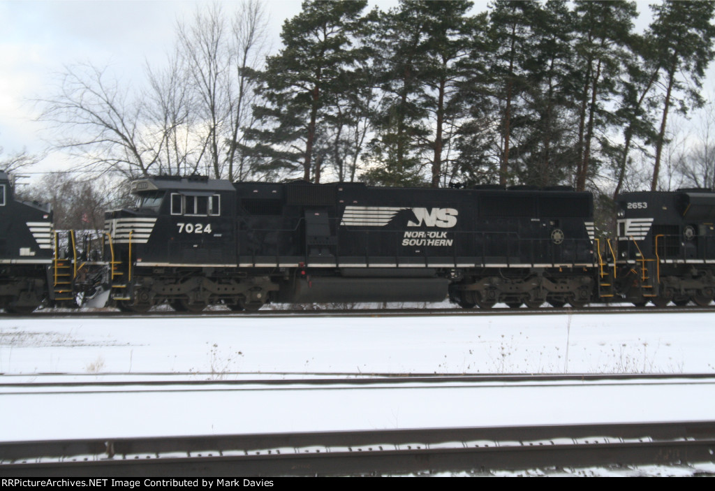 NS 7024